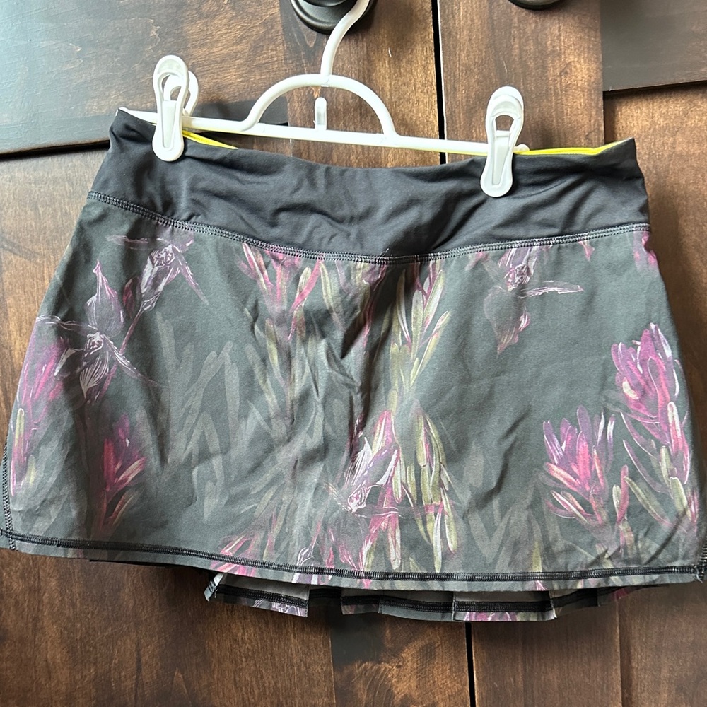 Lululemon Athletica Yellow Inner Shorts